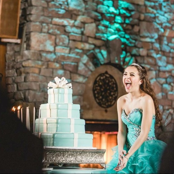 Meet your Posher, Francesca - Picture 1 of 1